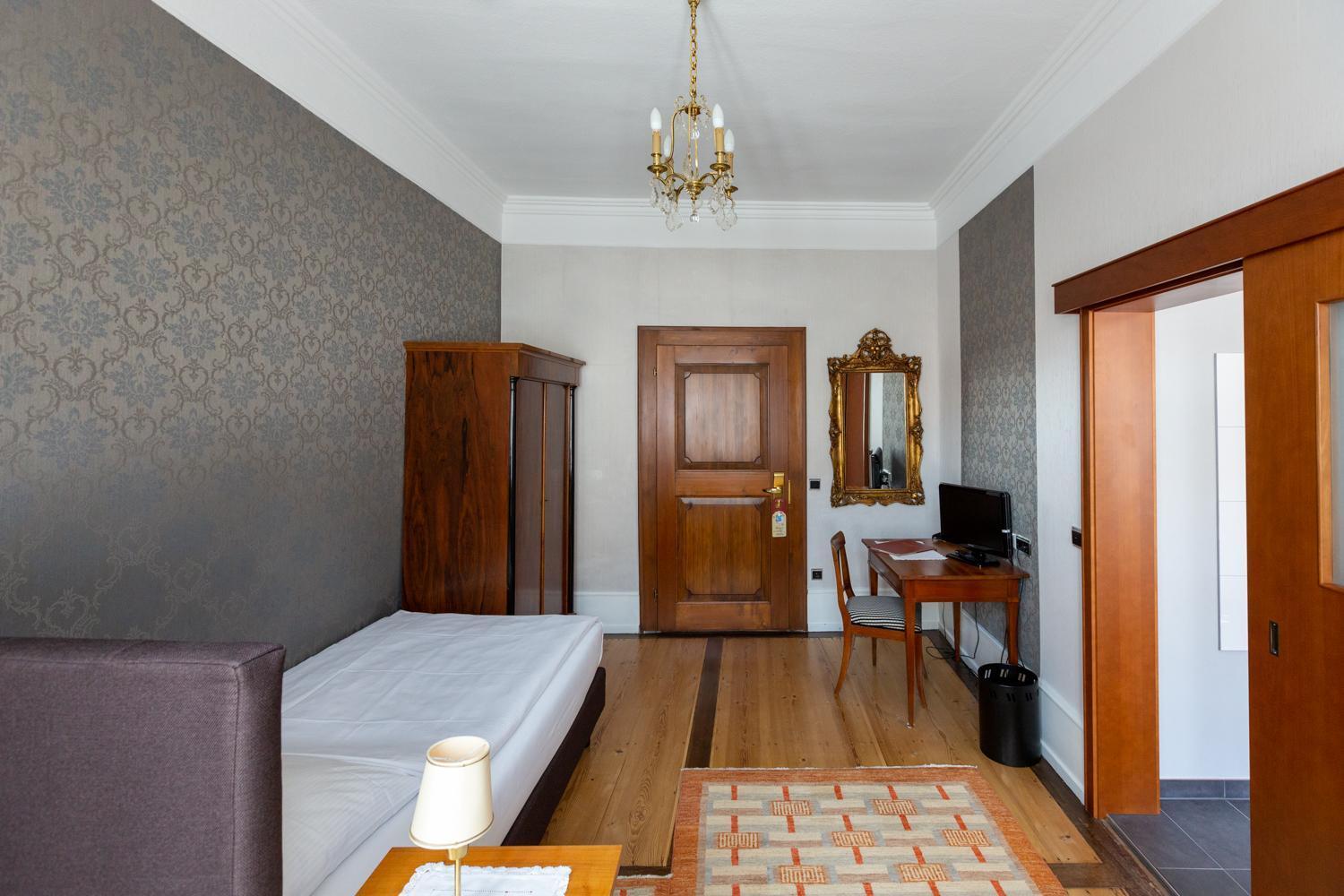 Boardinghouse Sonne Hotel Offenburg Room photo