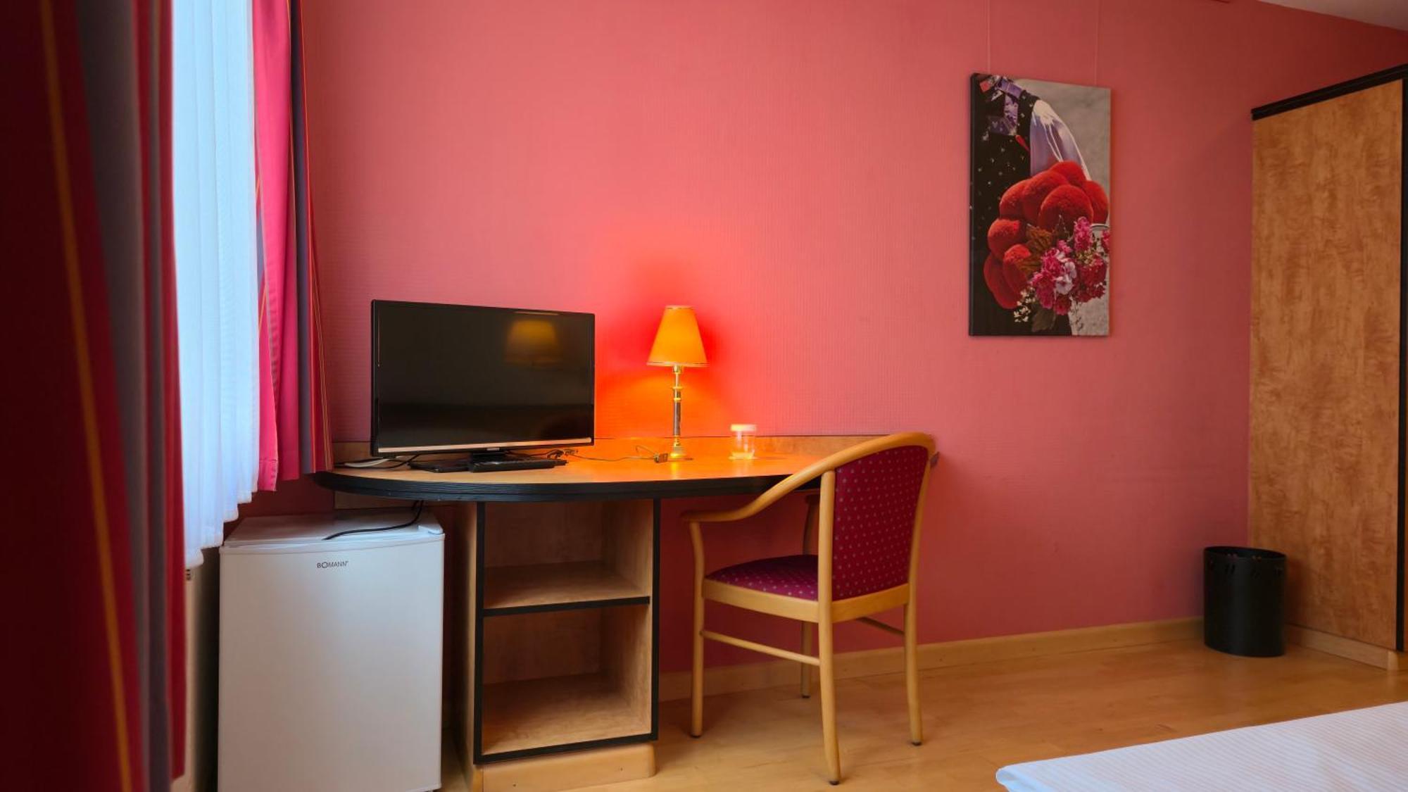 Boardinghouse Sonne Hotel Offenburg Room photo